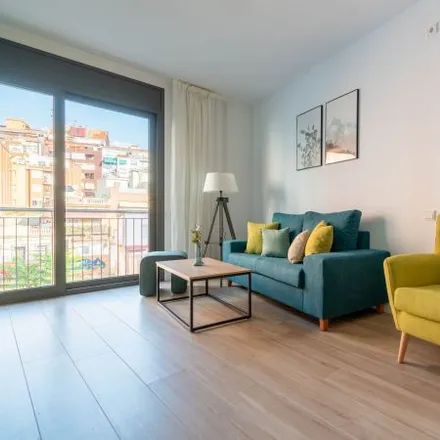 Rent this 2 bed apartment on Carrer de Besalú in 90, 08001 Barcelona