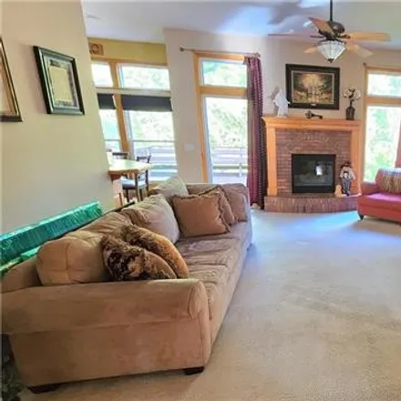 Image 4 - 2114 Northeast Merchison Court, Blue Springs, MO 64014, USA - House for sale