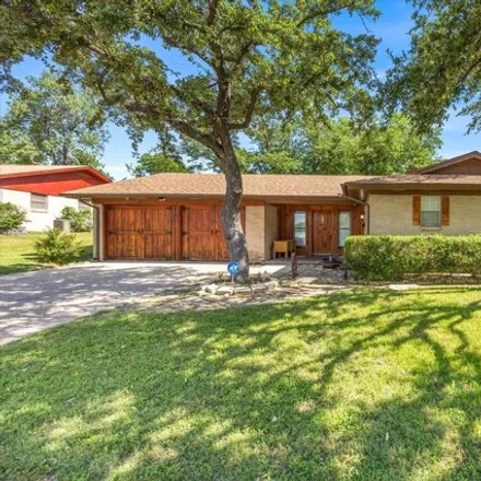 Image 1 - 8008 Chapin Rd, Benbrook, Texas, 76116 - House for sale