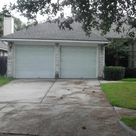 Rent this 3 bed house on 14011 Crown Glen Court in Houston, TX 77062