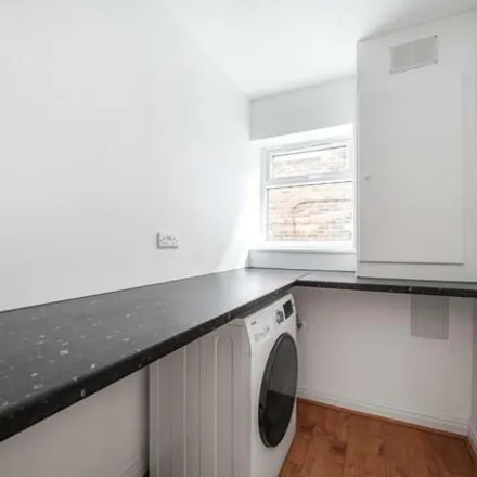Image 7 - Milford Gardens, South Stanmore, London, HA8 6EY, United Kingdom - Duplex for sale