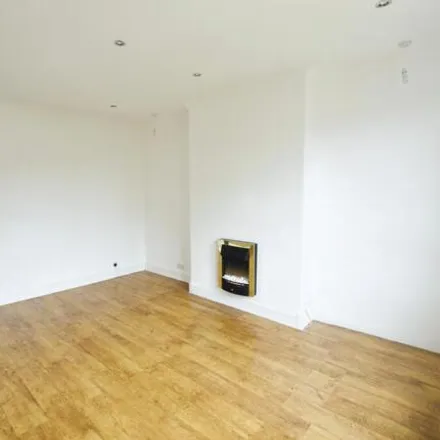 Image 3 - Aros Drive, Glasgow, G52 1TN, United Kingdom - Apartment for sale