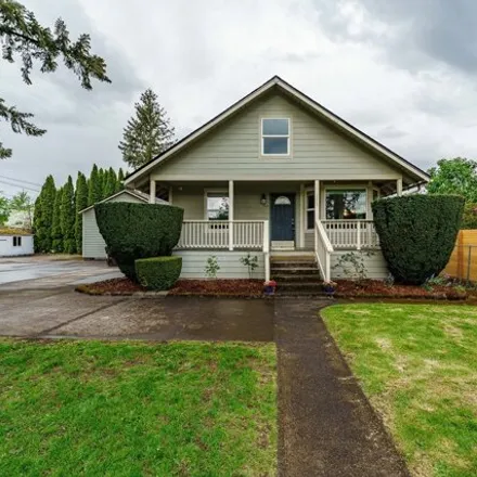 Buy this 5 bed house on 1215 G Street in Washougal, WA 98671
