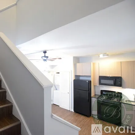 Rent this 1 bed duplex on 4875 N Magnolia Ave