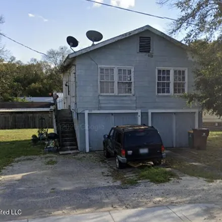 Image 3 - 190 Saint Paul Street, Biloxi, MS 39501, USA - Duplex for sale