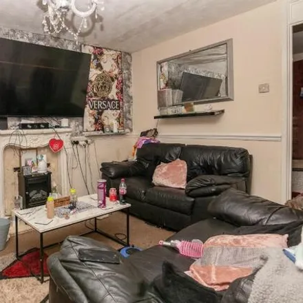 Image 2 - Phoenix Rise, Darlaston, WS10 7SL, United Kingdom - Apartment for sale