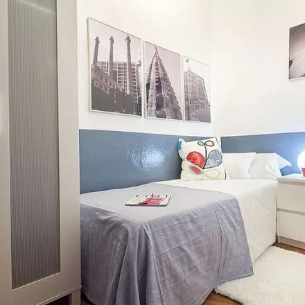 Image 2 - Carrer de Tamarit, 89, 08015 Barcelona, Spain - Apartment for rent