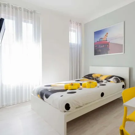 Image 2 - Via Nicola Palmieri 56, 20136 Milan MI, Italy - Apartment for rent
