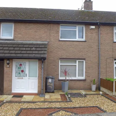 Rent this 3 bed townhouse on Berse Road in Caego, LL11 6TT