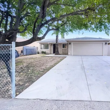 Buy this 3 bed house on 7420 Larchmont Drive in North Highlands, Sacramento County
