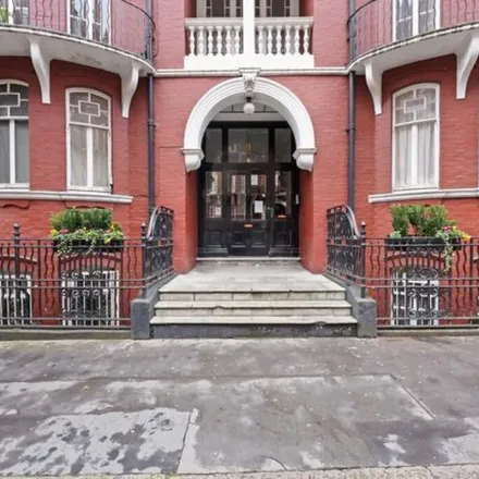 Image 6 - Old Marylebone Road, London, NW1 5BJ, United Kingdom - Apartment for rent