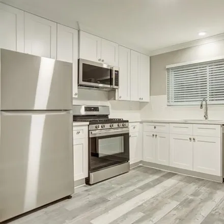 Rent this 2 bed apartment on 4033 Bellefontaine Street in Houston, TX 77025