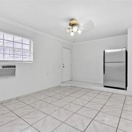 Image 1 - 8705 Northwest 150th Terrace, Miami Lakes, FL 33018, USA - Apartment for rent