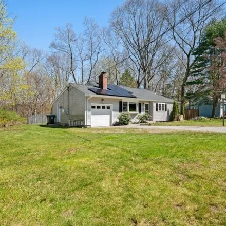 Image 3 - 22 Oakwood Drive, Gales Ferry, Ledyard, CT 06335, USA - House for sale