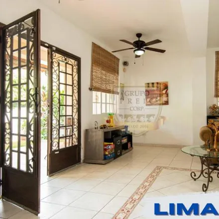 Buy this 3 bed house on unnamed road in Distrito San Miguelito, 0818