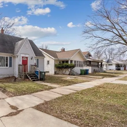 Buy this 3 bed house on 336 Williston Avenue in Waterloo, IA 50702