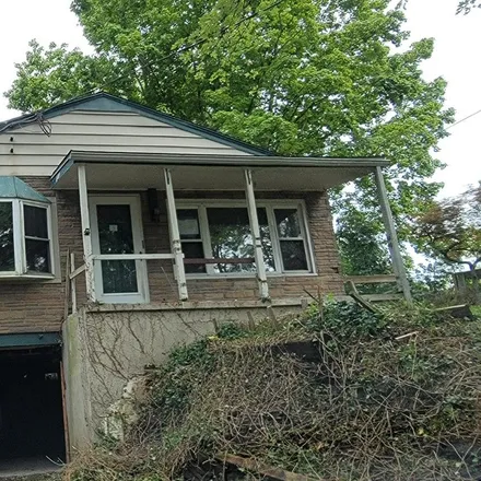 Buy this 3 bed house on 6832 Salem Road in Fruit Hill, Cincinnati