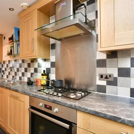 Image 1 - unnamed road, Redhill, RH1 2FP, United Kingdom - Apartment for sale