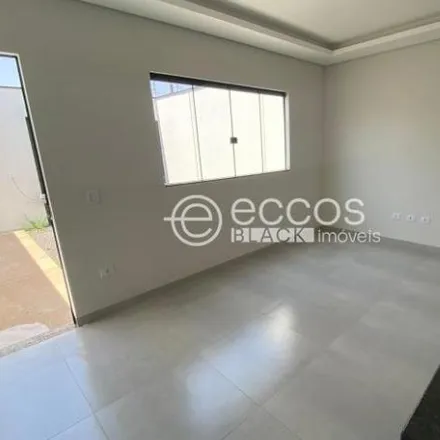 Buy this 2 bed house on Rua Rio Madeira in Mansour, Uberlândia - MG