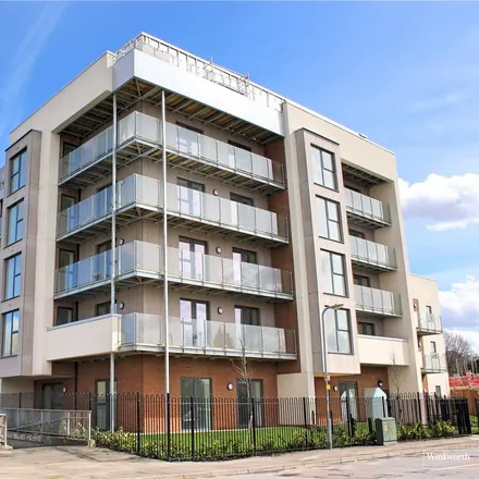 Rent this 2 bed apartment on Elstree Way in Borehamwood, WD6 1LB