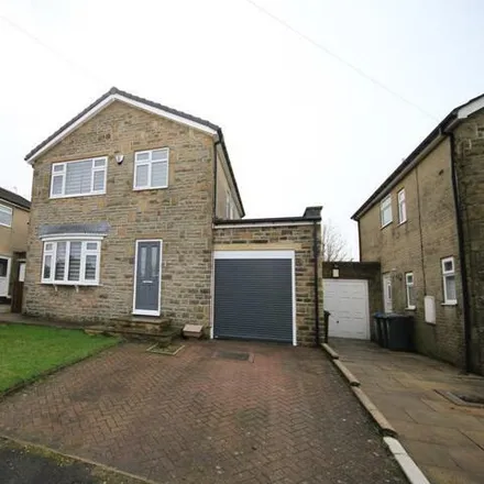 Buy this 5 bed house on Round Hill Close in Bradford, BD13 1HG