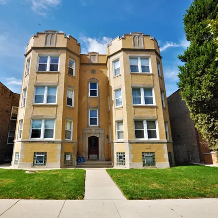Image 3 - 6034 North Claremont Avenue, Chicago, IL 60645, USA - House for sale