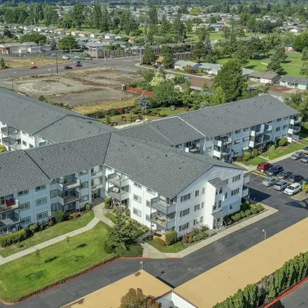 Buy this 2 bed condo on Super 8 in Evergreen Road, Woodburn