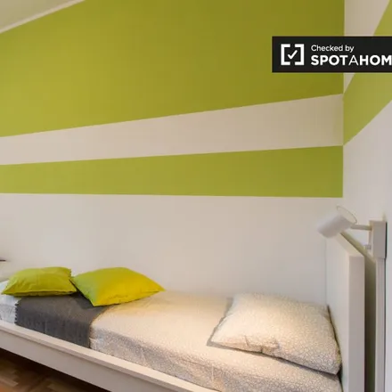 Rent this 4 bed room on Via privata Conegliano in 5, 20127 Milan MI