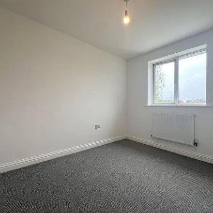 Rent this 3 bed apartment on Pebblebrook Way in Bedworth, CV12 9HF