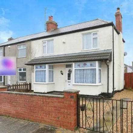 Buy this 3 bed duplex on Gosport Road in Grimsby, DN34 4EA