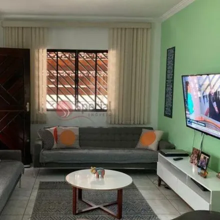 Buy this 4 bed house on Rua Doutor Saul de Camargo Neves in Vila Rio Branco, São Paulo - SP