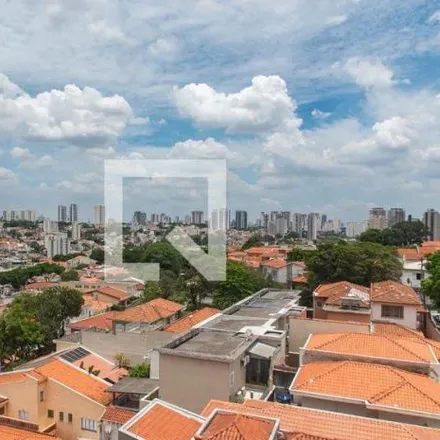 Buy this 2 bed apartment on Rua Meruoca in Jardim da Glória, Região Geográfica Intermediária de São Paulo - SP