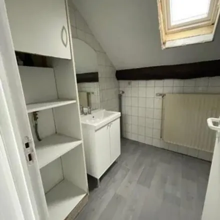 Rent this 1 bed apartment on Rue du Général de Gaulle 77 in 6180 Courcelles, Belgium