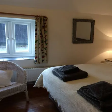 Rent this 2 bed townhouse on Llanfihangel Rhos-y-Corn in SA32 7RD, United Kingdom