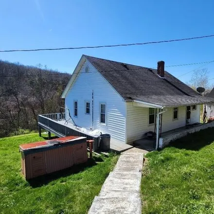 Buy this 2 bed house on 160 East Antioch Avenue in Burnside, Pulaski County