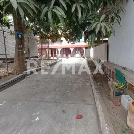 Buy this 4 bed house on Avenida Licenciado Emilio Portes Gil in 89080 Tampico, TAM