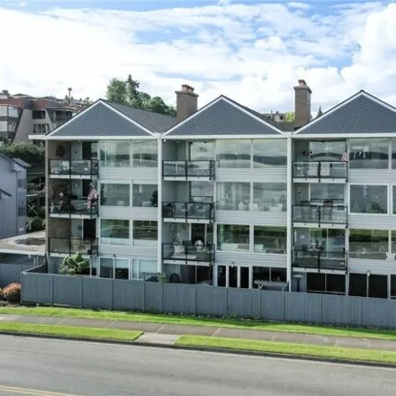 Buy this 2 bed condo on North 30th Street in Tacoma, WA 98403