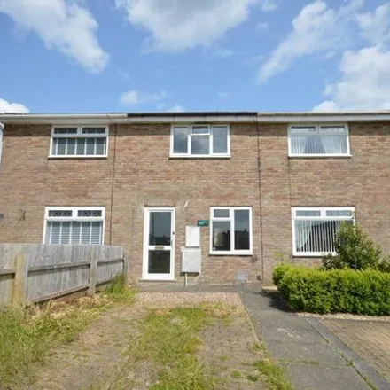 Rent this 2 bed townhouse on The Chase in Bridgend, CF31 2JJ