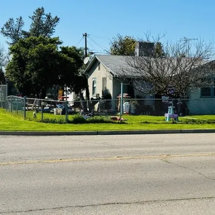 Buy this 3 bed house on 822 10th Street in Sanger, CA 93657