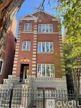 Rent this 3 bed apartment on 1225 West Roscoe Street