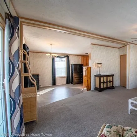 Image 7 - 48594 Lakeview Circle, Shelby Charter Township, MI 48317, USA - Apartment for sale