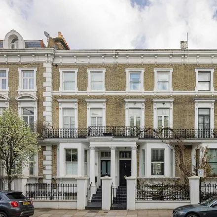 Rent this 4 bed townhouse on 55 Finborough Road in London, SW10 9DX
