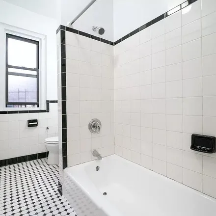 Rent this 4 bed apartment on 97 Crosby Street in New York, NY 10012
