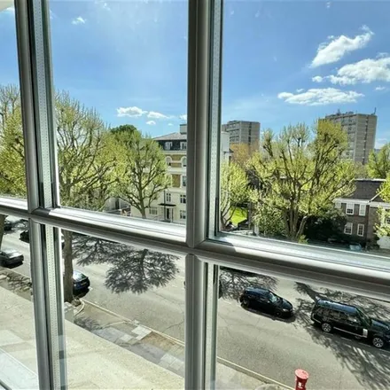 Image 9 - 31 Hamilton Terrace, London, NW8 9RG, United Kingdom - Apartment for rent