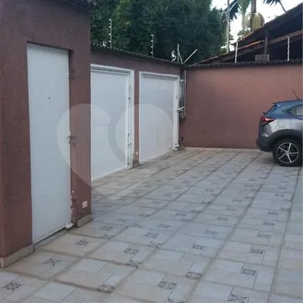 Buy this 4 bed house on Rua Rodolpho P J Mehlmann in Vila Oliveira, Mogi das Cruzes - SP
