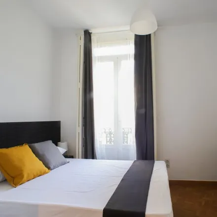 Rent this 5 bed room on Carrer de Gregori Mayans in 8, 46005 Valencia