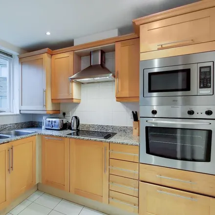 Rent this 3 bed apartment on 112 Maryland Street in London, E15 1JD