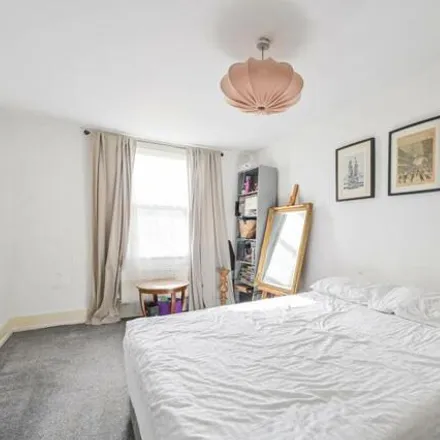 Image 2 - Shacklewell Road, London, N16 7TN, United Kingdom - Townhouse for sale