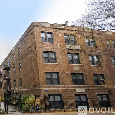 Rent this 1 bed apartment on 926 W Oakdale Ave