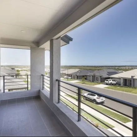 Rent this 5 bed apartment on Forest Drive in Chisholm NSW 2322, Australia
